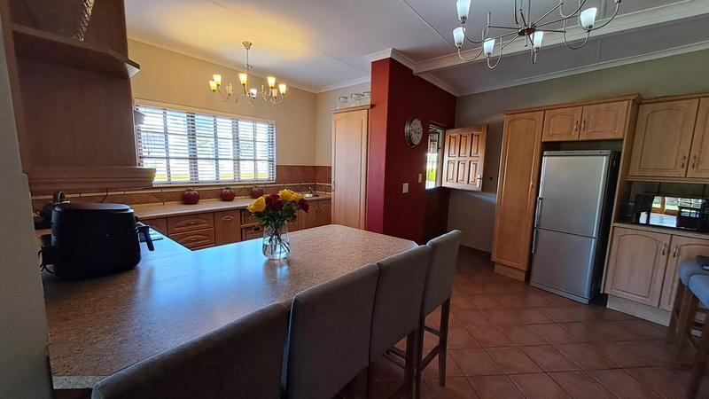 4 Bedroom Property for Sale in Albertinia Western Cape